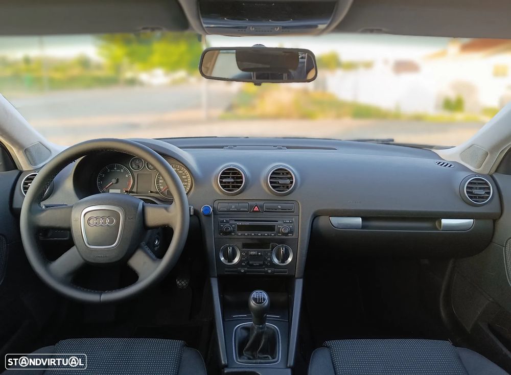 Audi A3 Sportback 1.6 FSi - 5