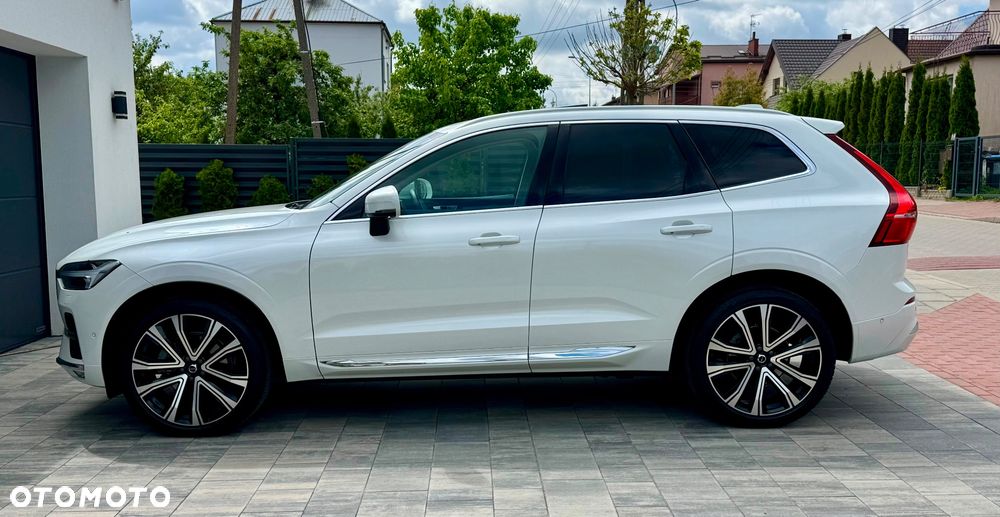 Volvo XC 60 B5 B AWD Ultimate Bright - 14