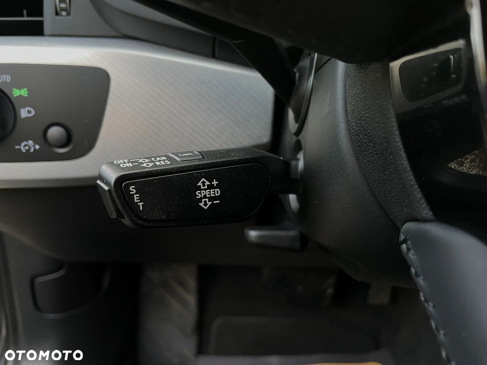 Audi A4 Avant 2.0 TDI ultra S tronic sport - 27