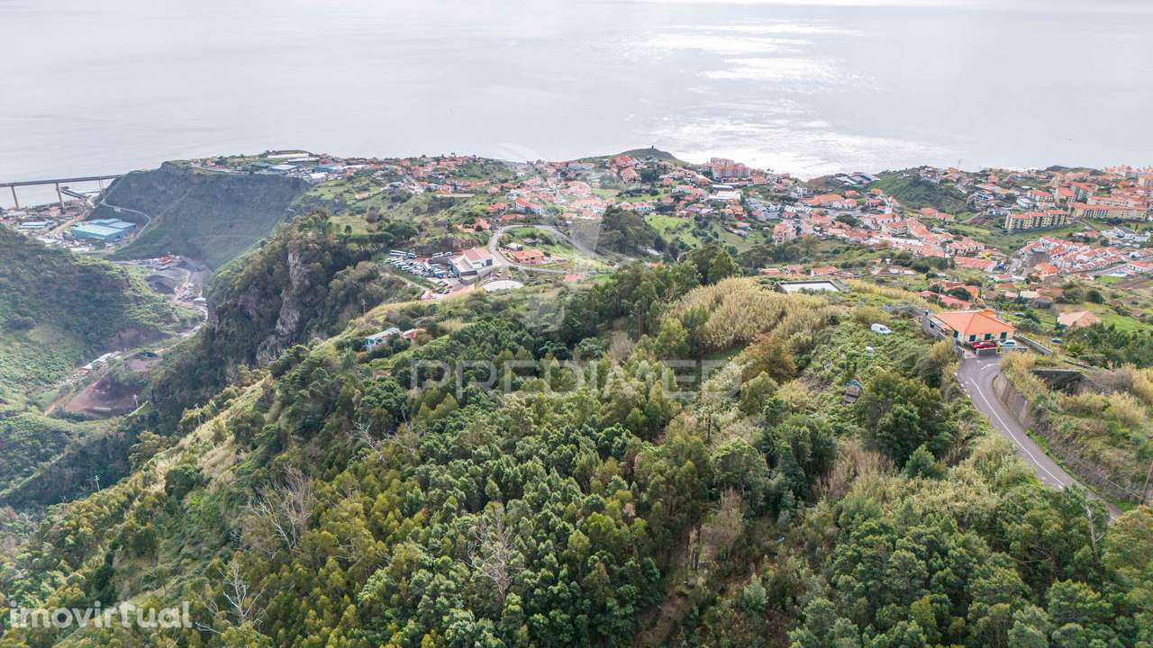 Terreno com ruina no Caniço Ilha da Madeira - Grande imagem: 5/6