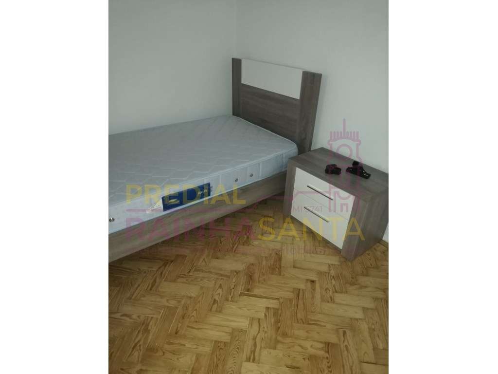 Quarto em Apartamento T5 - Junto à Faculdade de Desporto - Coimbra - Grande imagem: 4/13