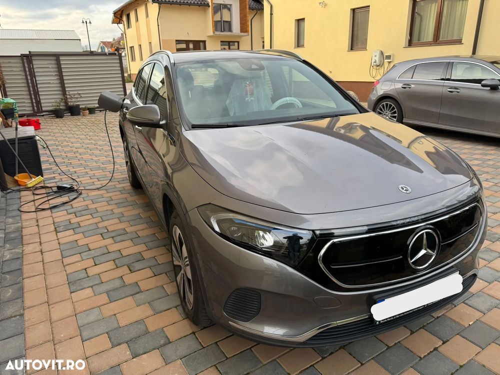 Mercedes-Benz EQA 250 - 8