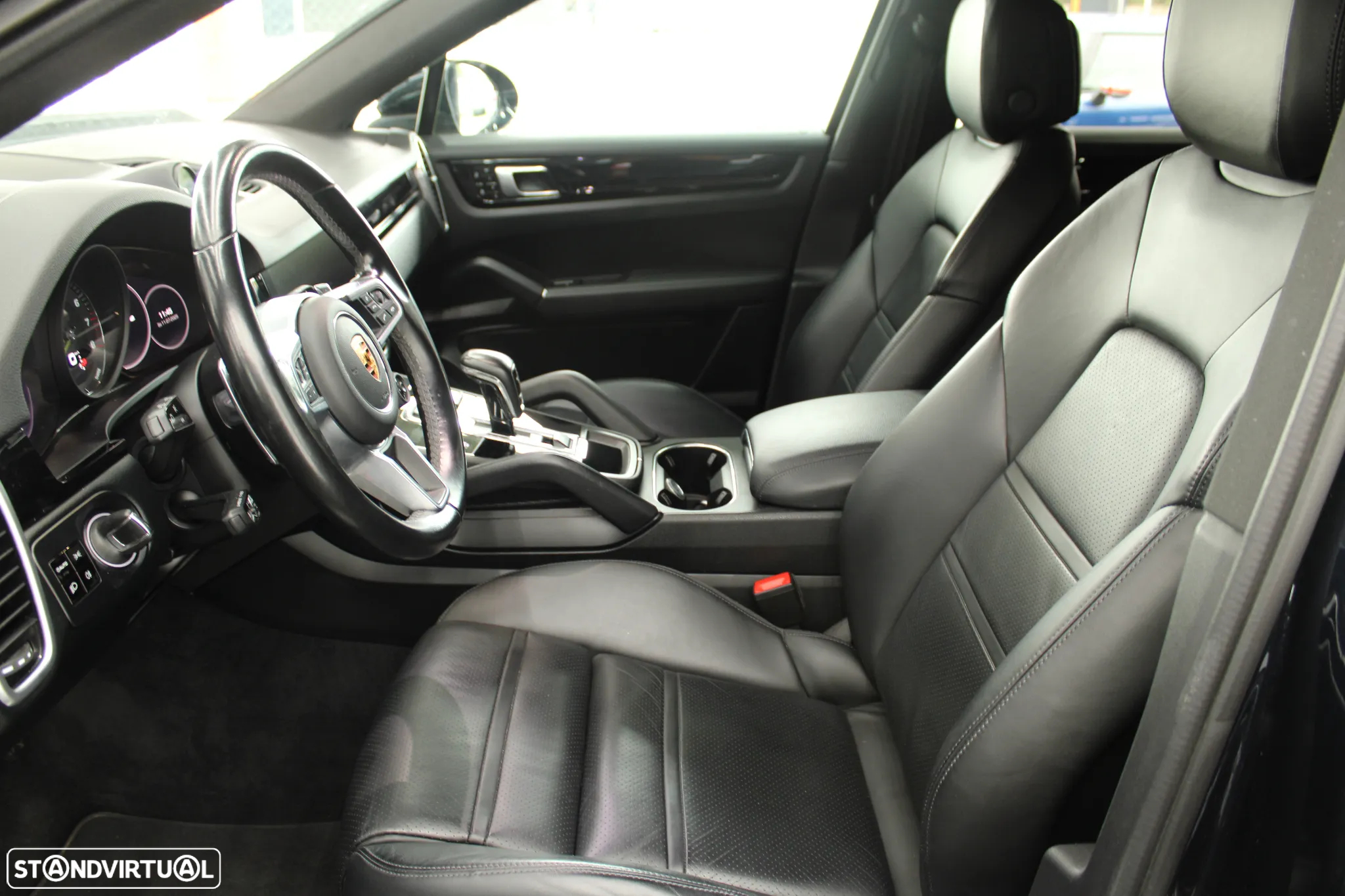 Porsche Cayenne Coupé E-Hybrid - 33
