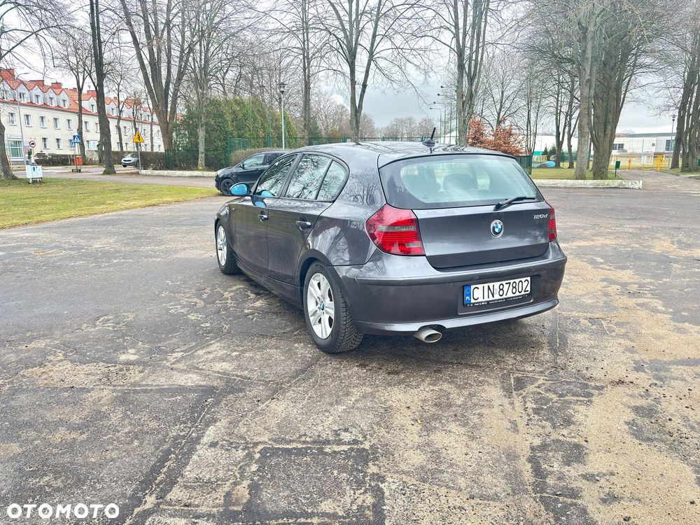 BMW Seria 1 120d - 4