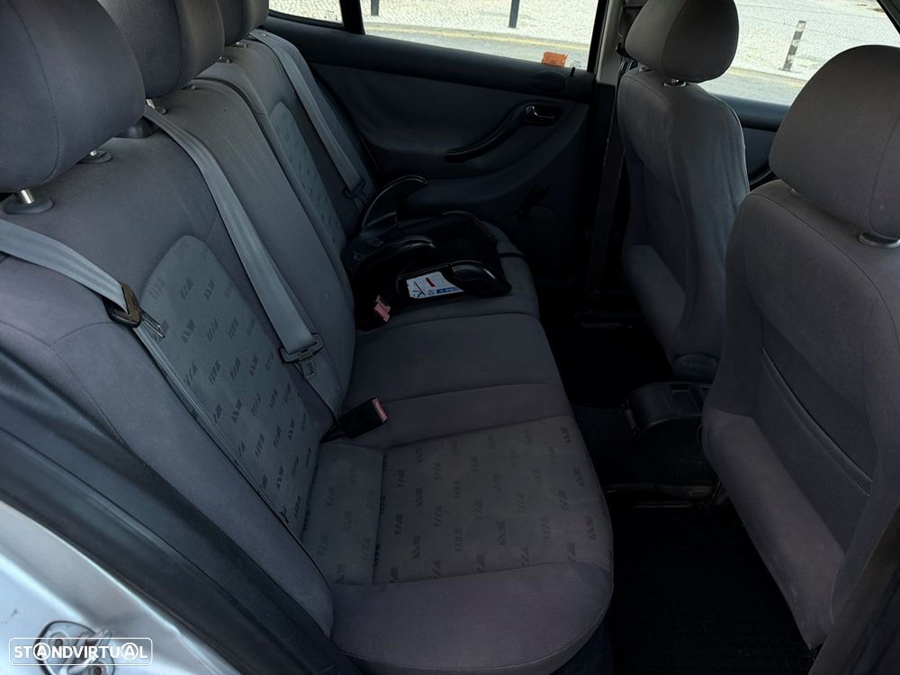 SEAT Leon 1.9 TDI Confort AC+JE - 16