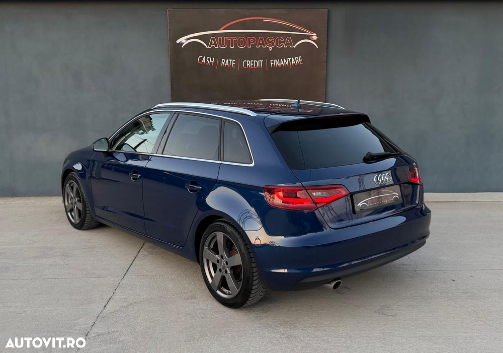 Audi A3 1.6 TDI DPF S tronic Ambiente - 5