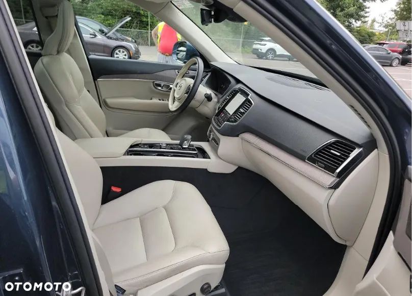 Volvo XC 90 - 11
