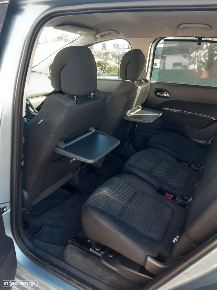 Peugeot 5008 1.6 HDi Premium - 11