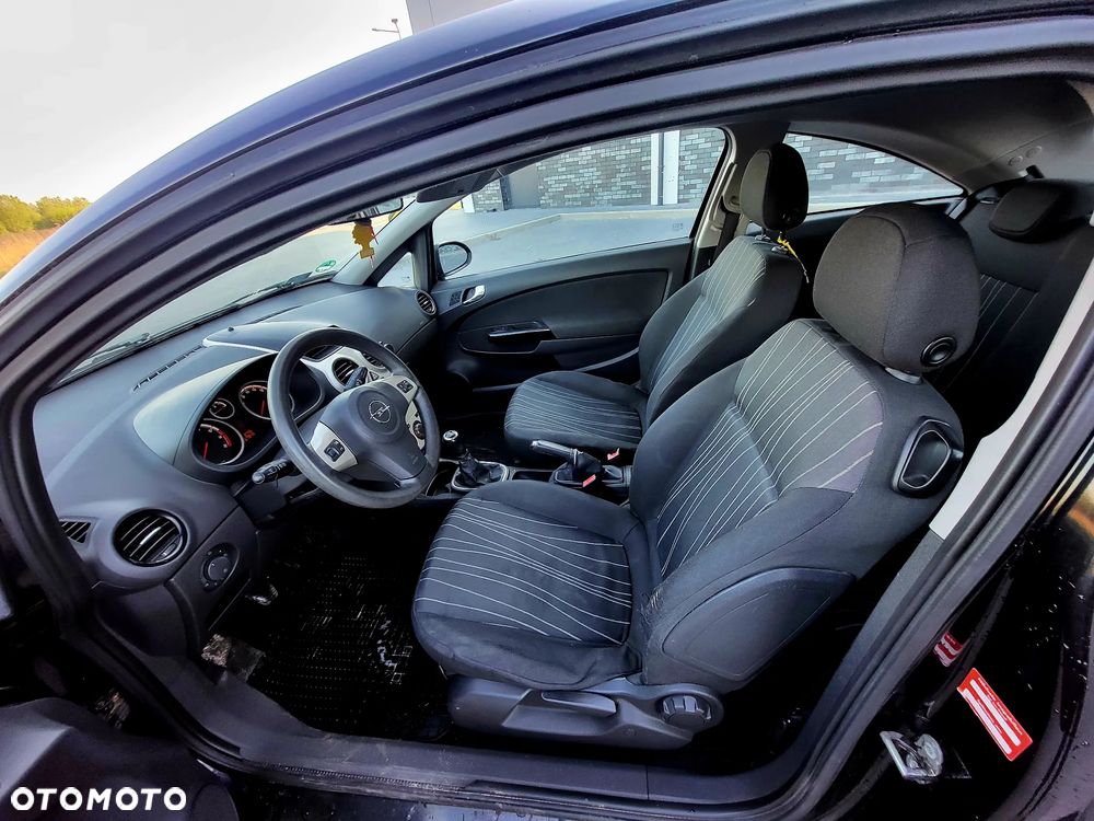 Opel Corsa 1.4 16V Innovation - 10