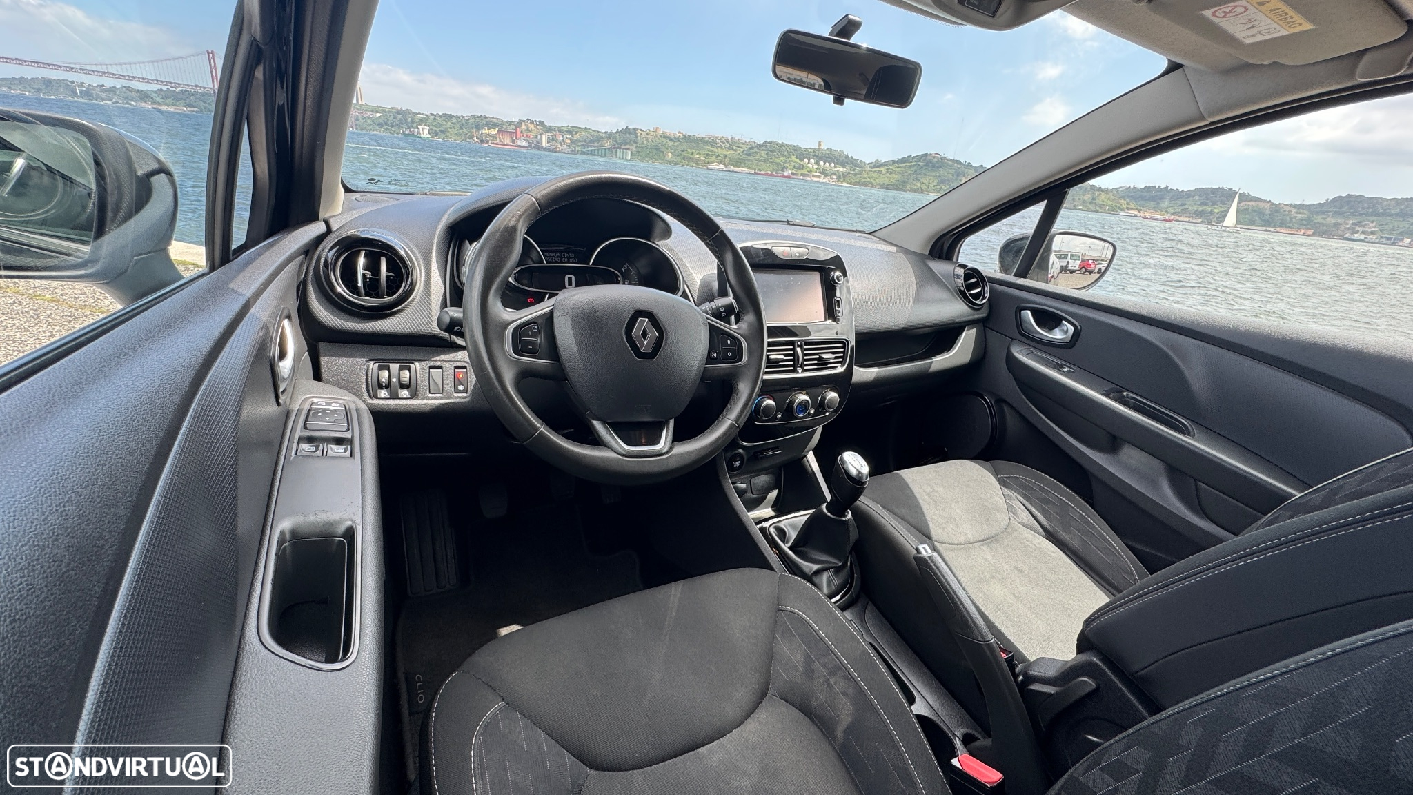 Renault Clio Sport Tourer 0.9 TCe Limited - 4