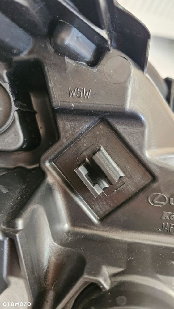 LAMPA LEWA PRZÓD LEXUS NX I LIFT 2017- SOCZEWKA LED - 11