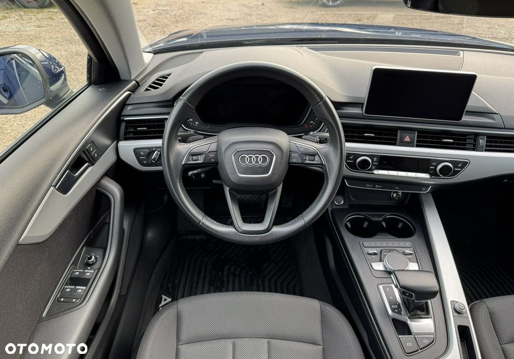 Audi A4 Limousine - 10