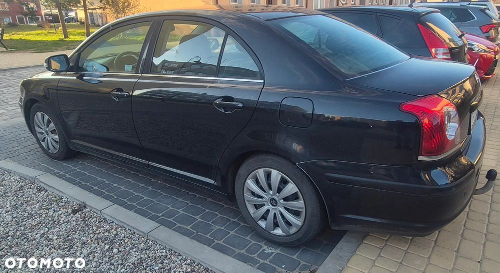 Toyota Avensis - 3