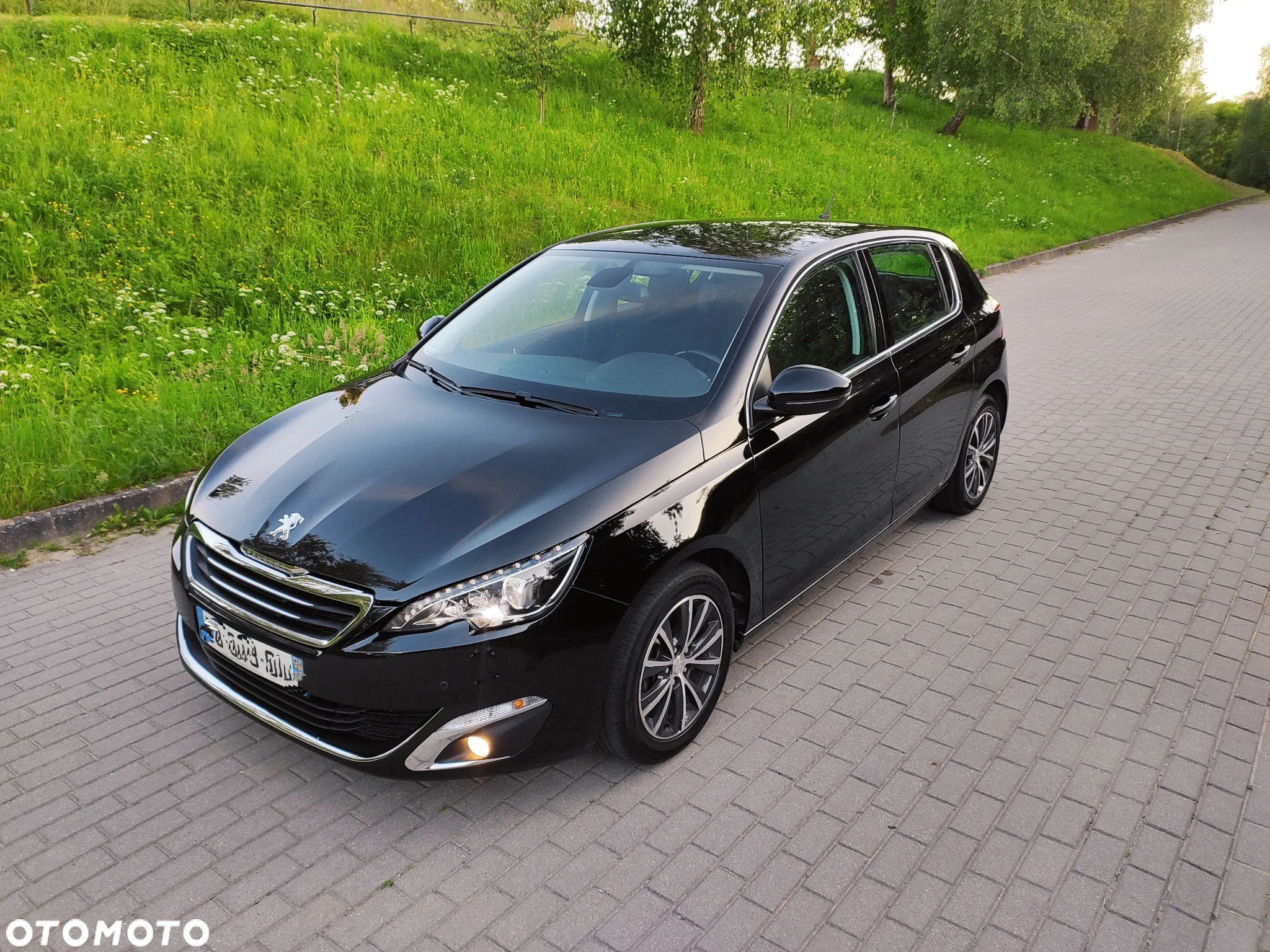 Peugeot 308 1.2 PureTech Allure S&S - 38