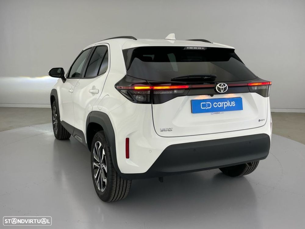 Toyota Yaris Cross 1.5 HDF Luxury - 31