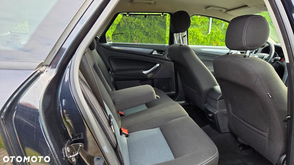 Ford Mondeo 2.0 Platinium X - 21