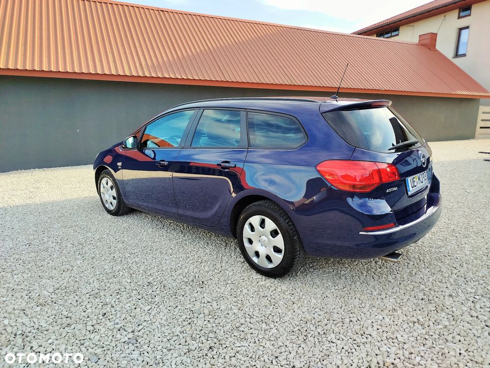 Opel Astra 1.4 Turbo 150 Jahre - 15