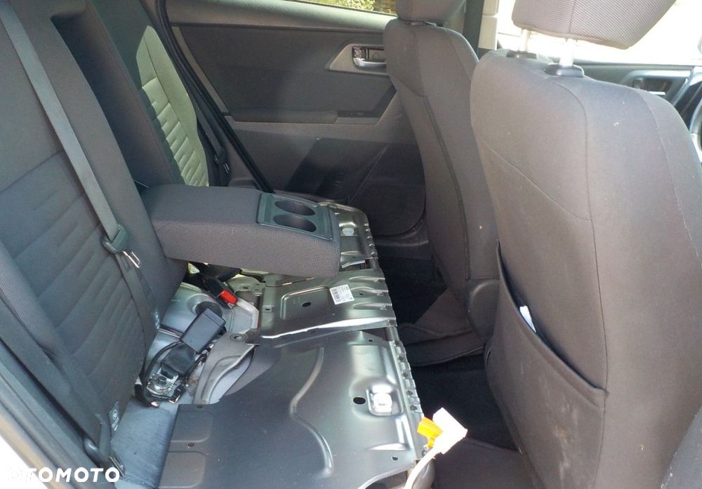 Toyota Auris - 17