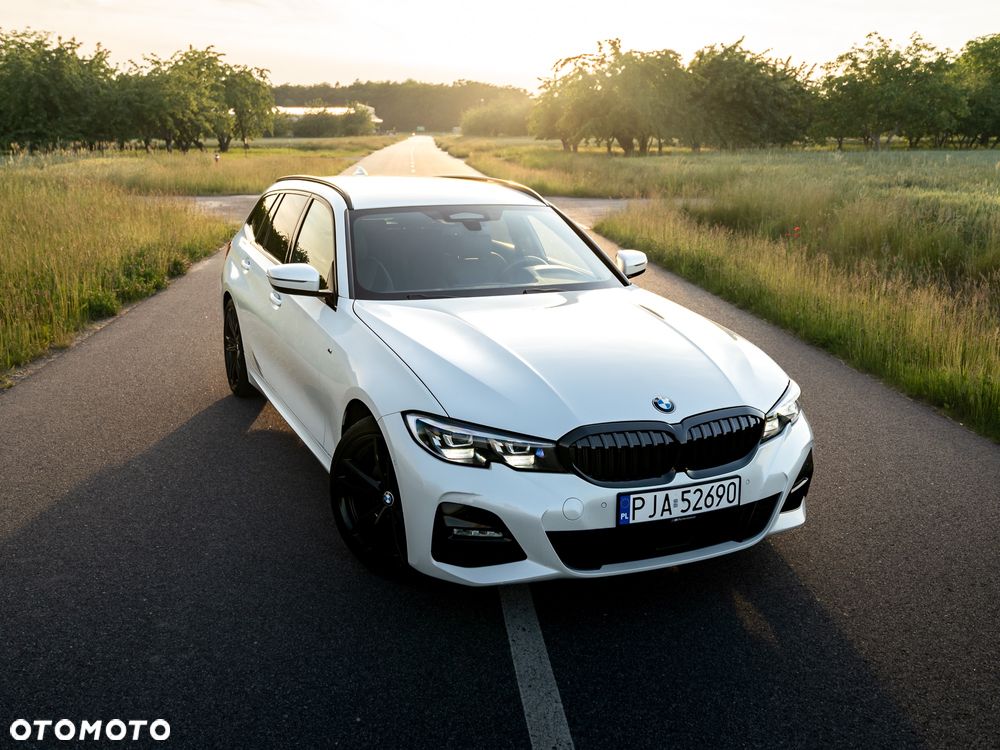 BMW Seria 3 320d xDrive mHEV M Sport sport - 3