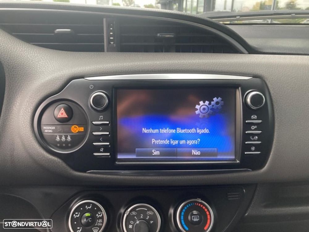 Toyota Yaris 1.0 VVT-i Exclusive - 21