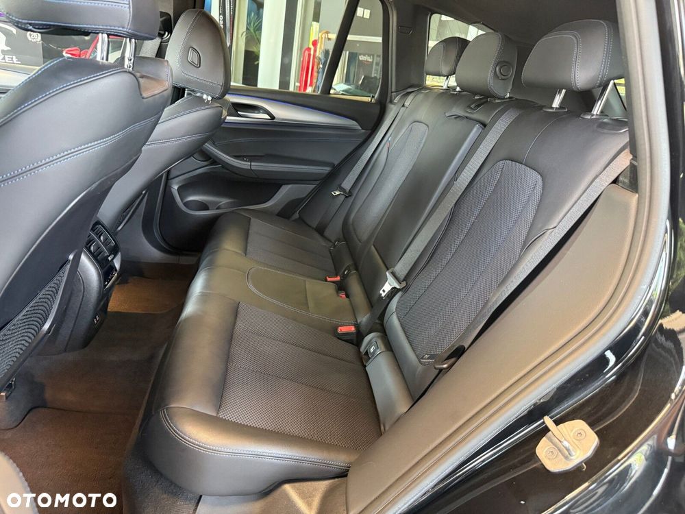 BMW X3 - 11