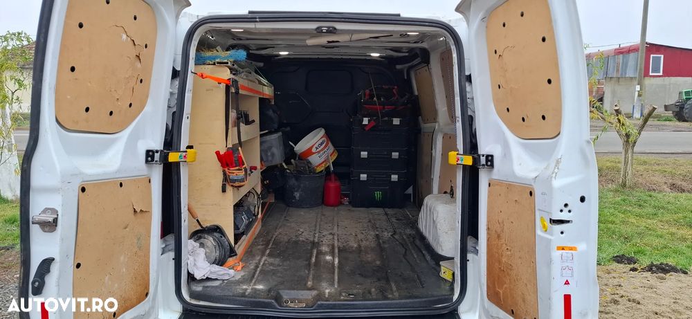 Ford Transit Custom - 13