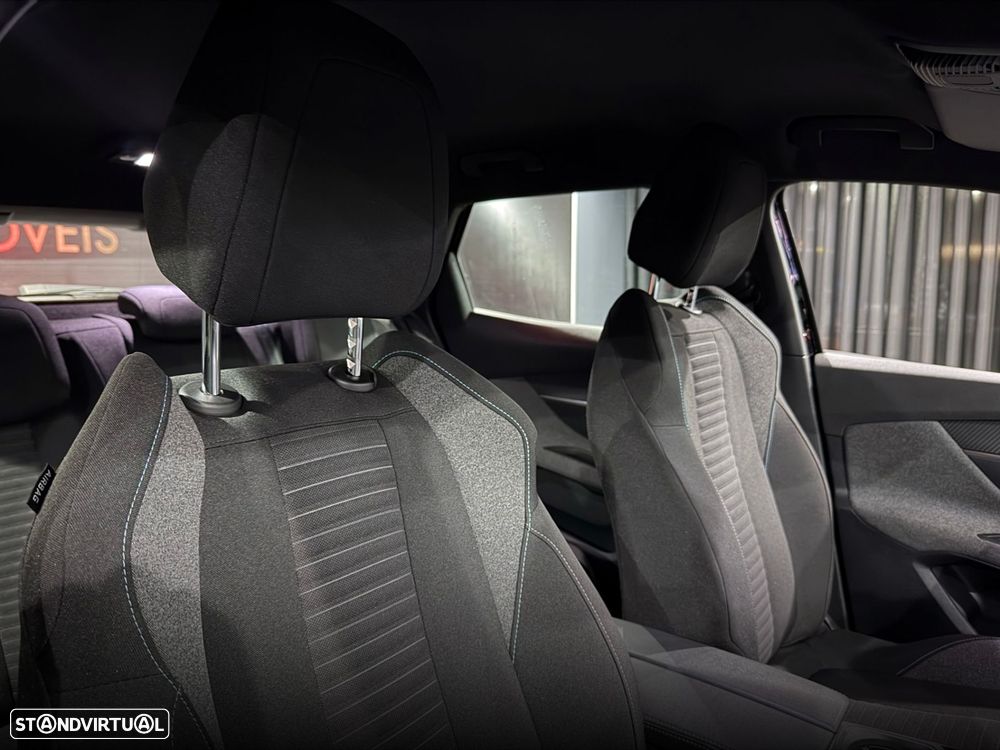 Peugeot 3008 1.5 BlueHDi Allure EAT8 - 33