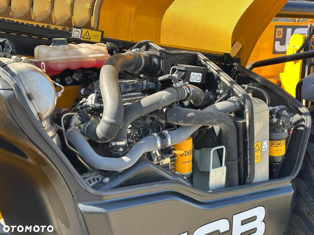 JCB 540-140 Hi Viz - 27