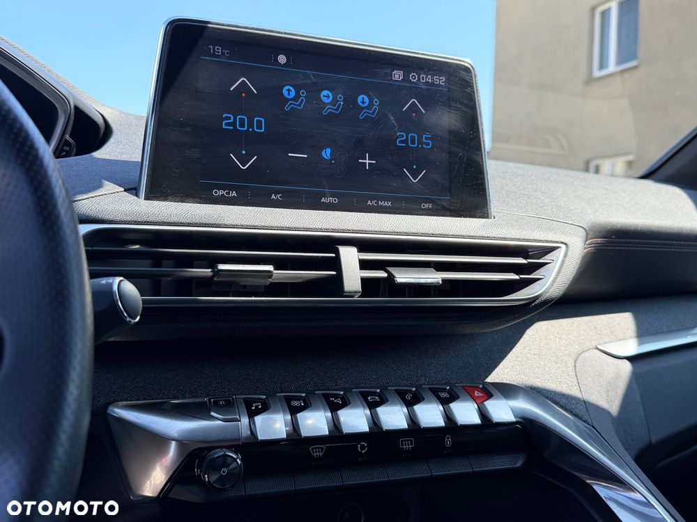 Peugeot 5008 THP 165 EAT6 Crossway - 17