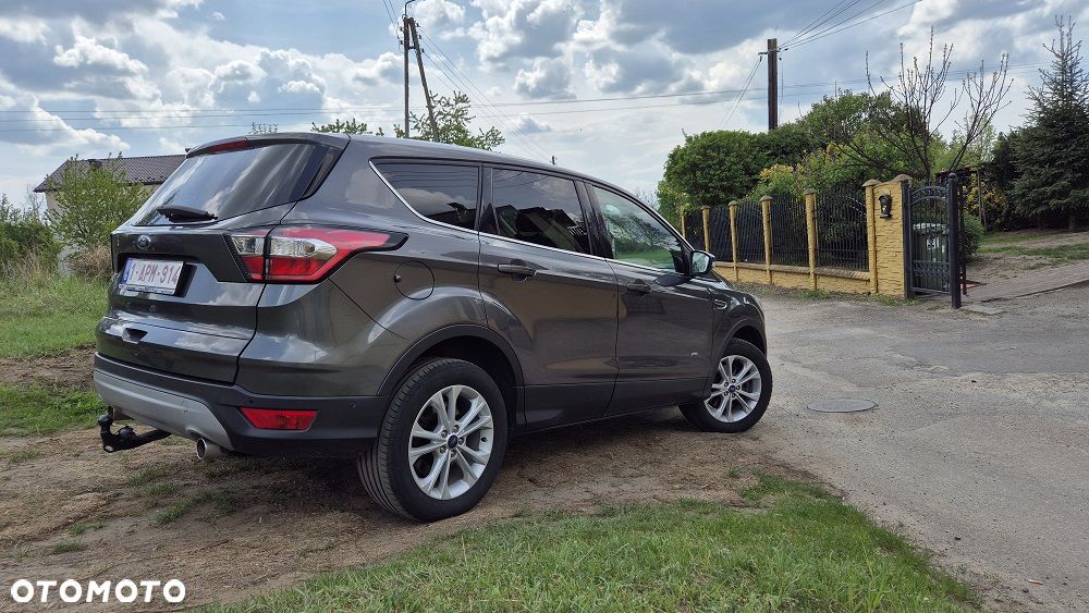 Ford Kuga 2.0 TDCi 4WD Titanium - 4