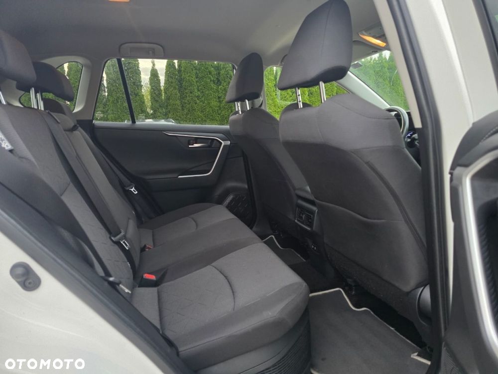 Toyota RAV4 2.5 4x4 Team Deutschland - 14