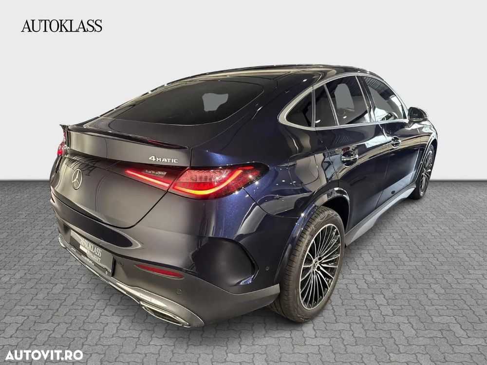 Mercedes-Benz GLC 300 4MATIC MHEV - 9
