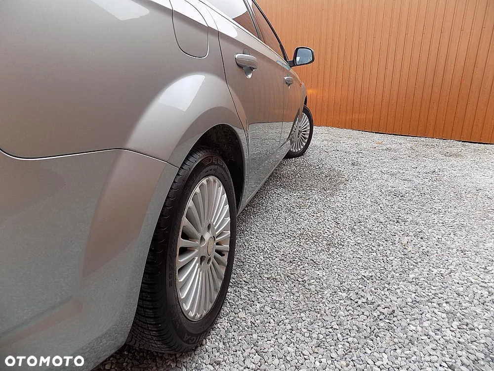 Ford Mondeo Turnier 2.0 Flexifuel-LPG Titanium - 26