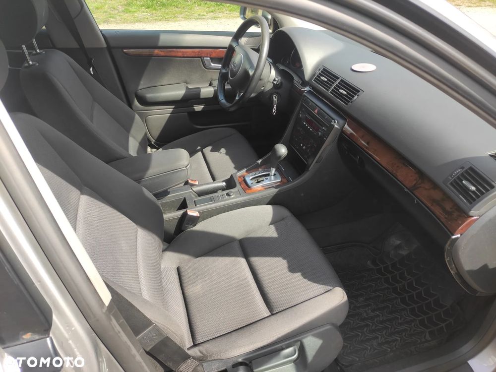 Audi A4 Avant - 14