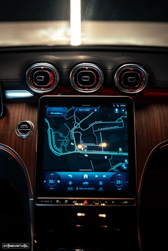 Mercedes-Benz C 300 e AMG Line - 12