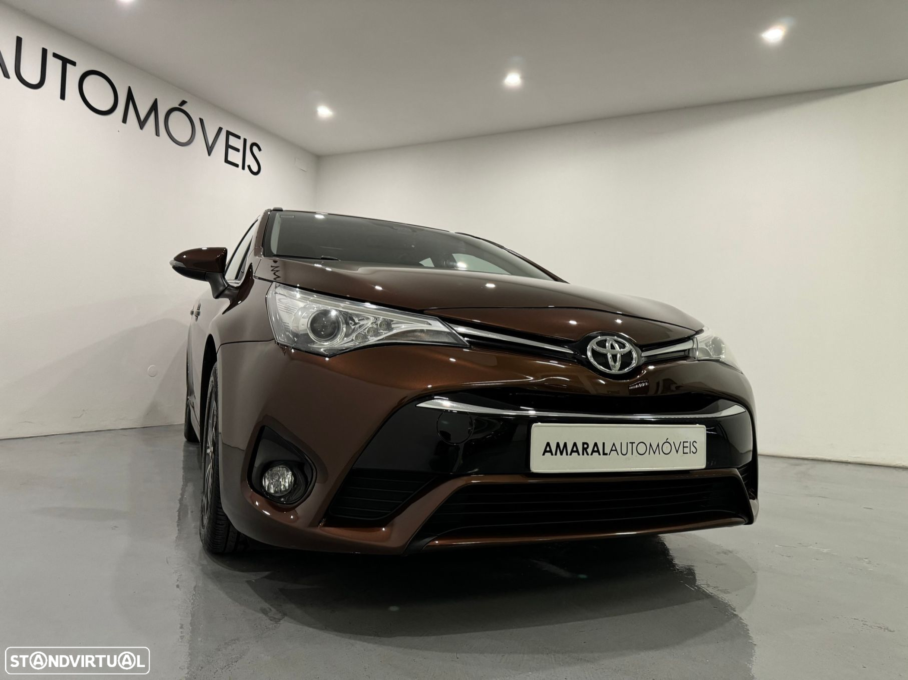 Toyota Avensis Touring Sports 1.6 D-4D Exclusive - 12