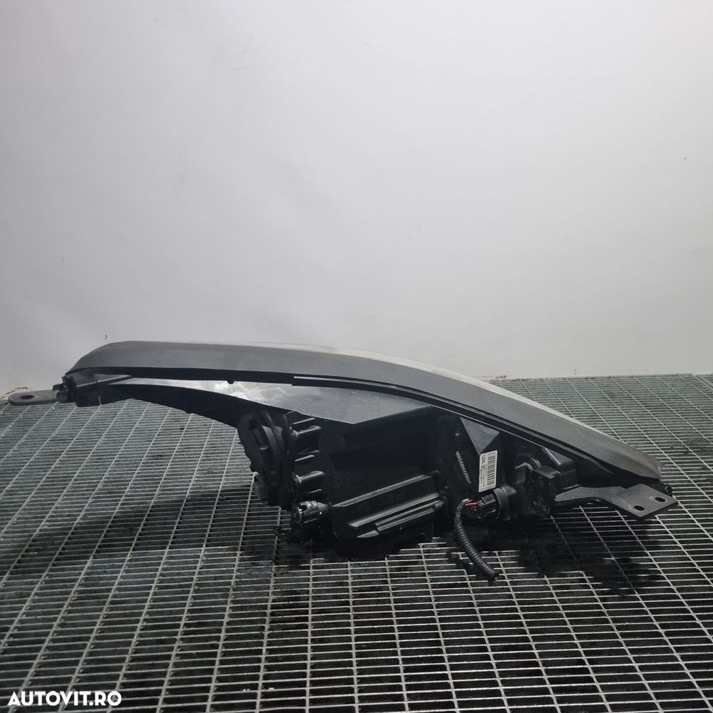 Far Stanga Kia Sportage IV 2016 - 2018 SUV 4 Usi (1405) Cu lupă L009L0460L0 - 2