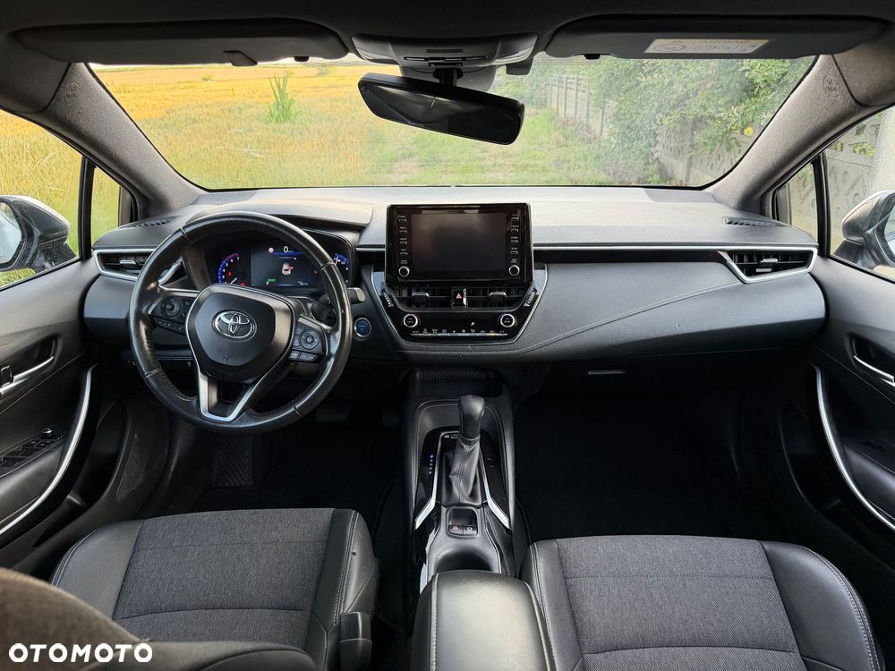 Toyota Corolla 1.8 Business Edition - 13