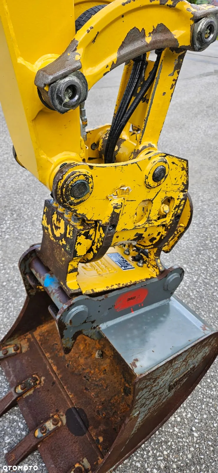 Komatsu PC 35 MR-3 - 20
