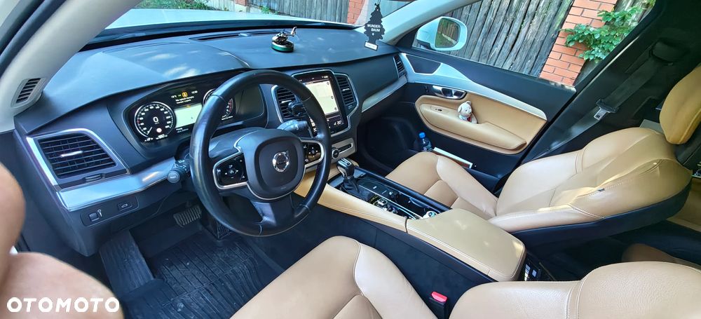 Volvo XC 90 - 16
