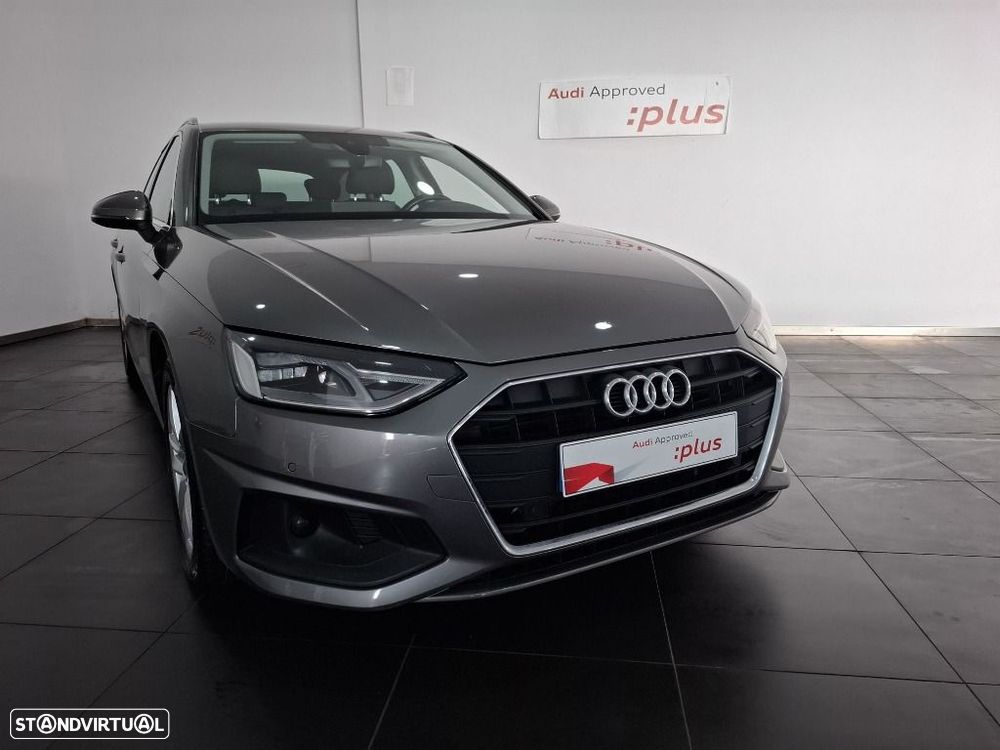 Audi A4 Avant 30 TDI Advanced S tronic - 4