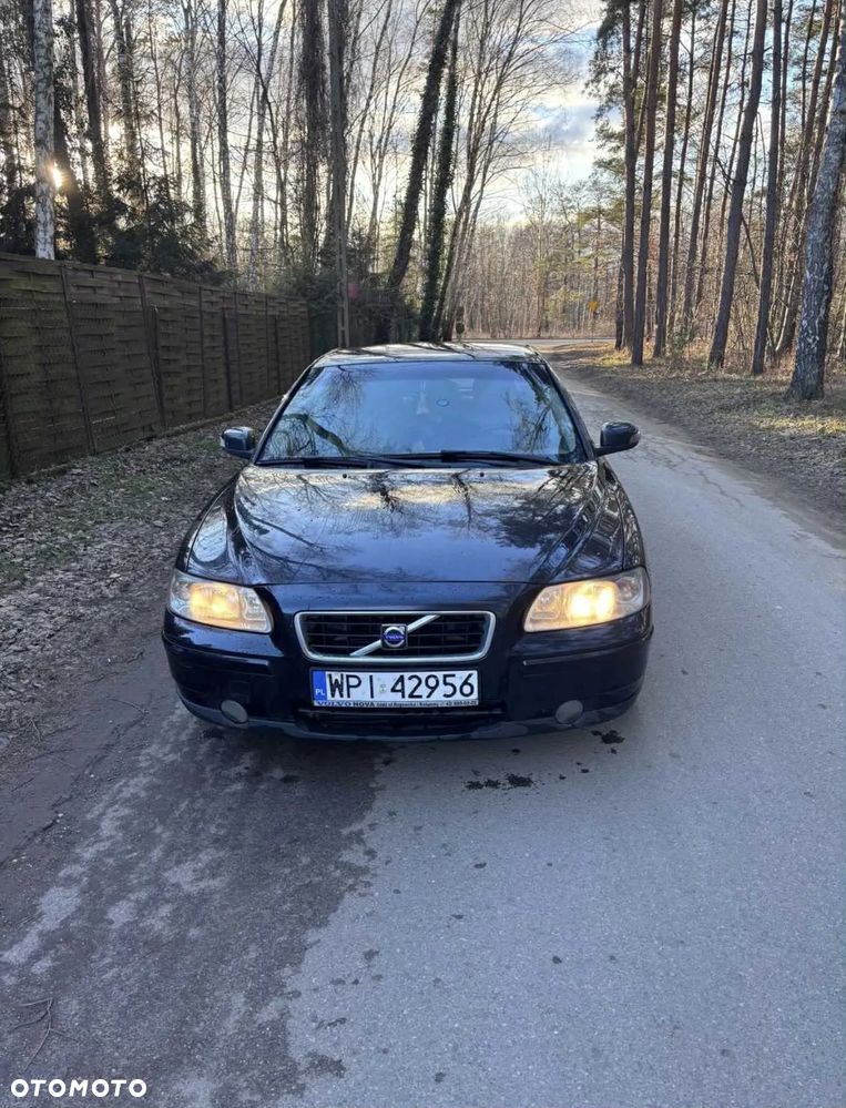 Volvo S60 2.4D Momentum - 1