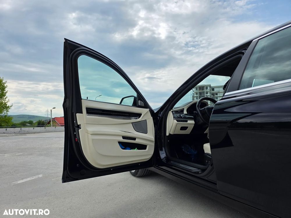 BMW Seria 7 730d - 36