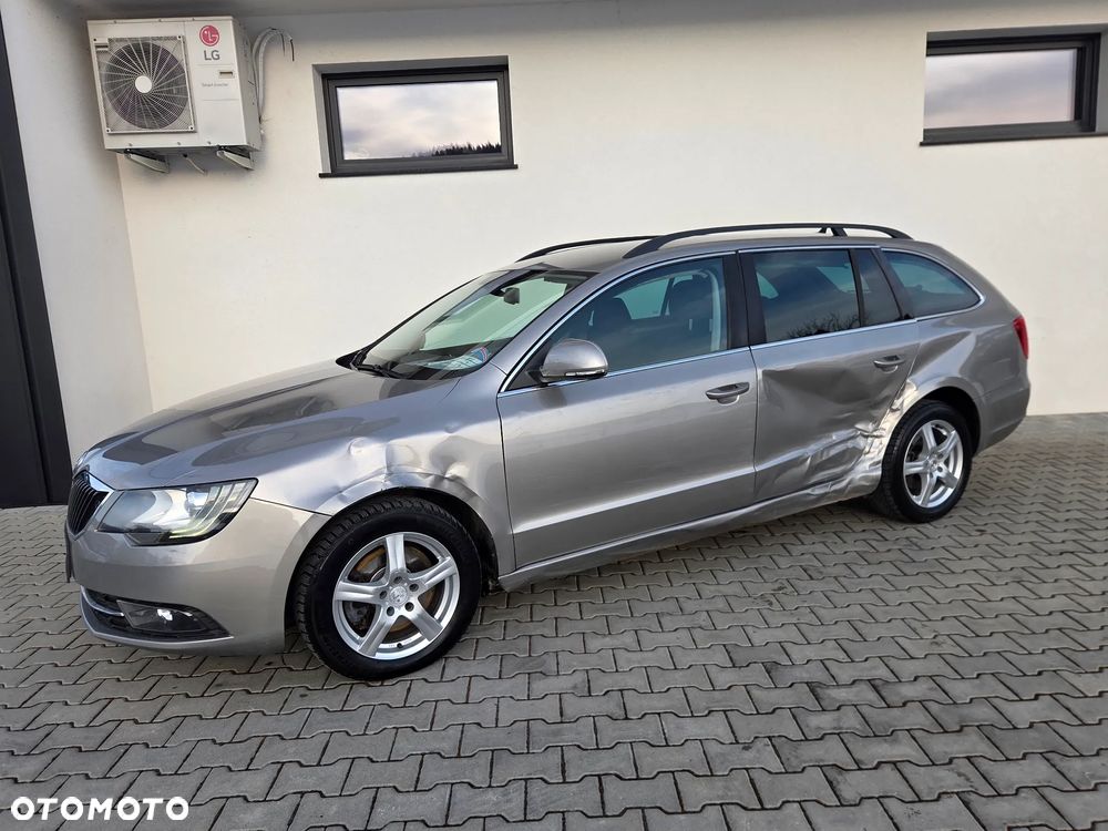 Skoda Superb 2.0 TDI Green tec 4x4 DSG Best Of - 17