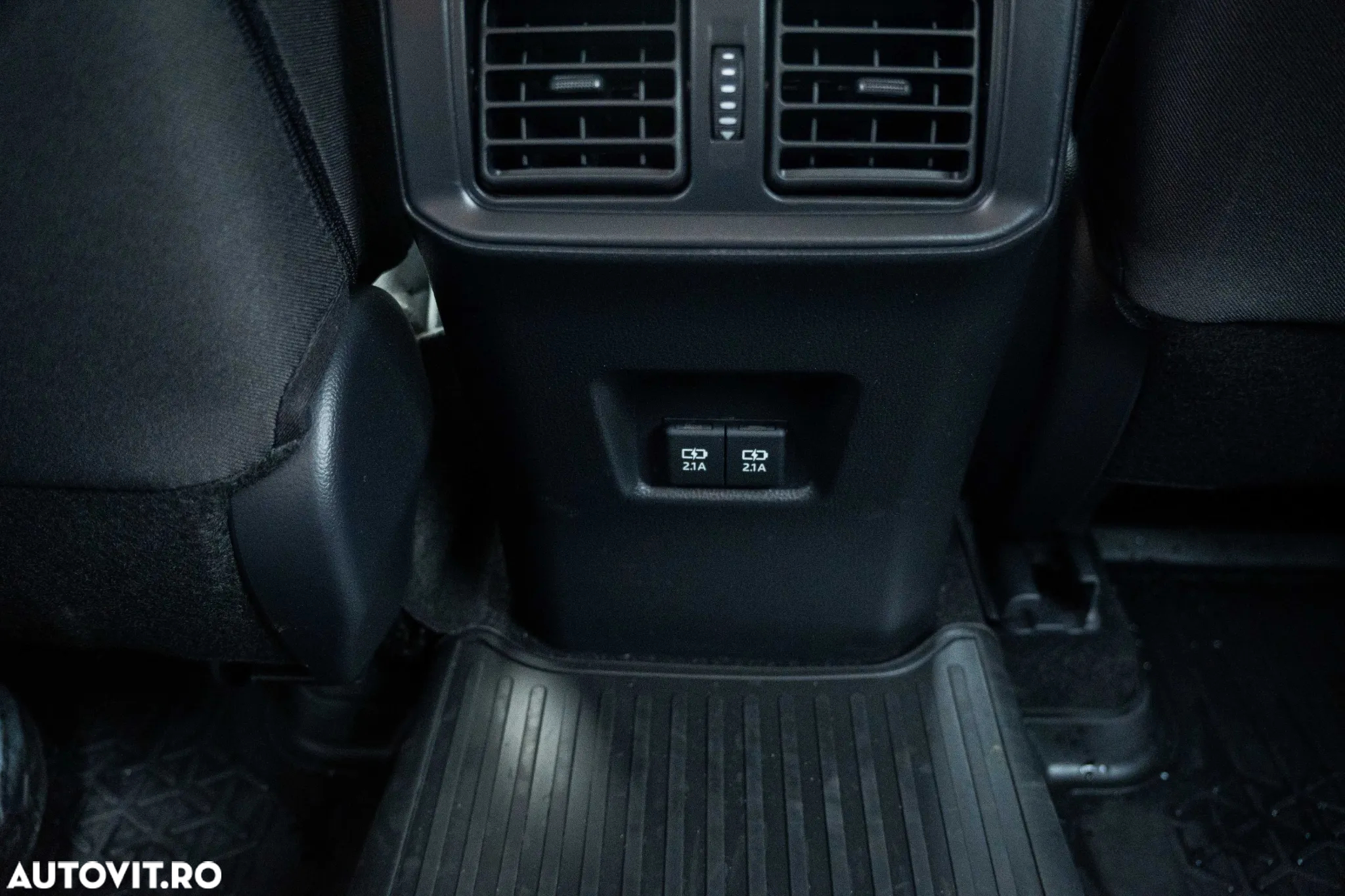 Toyota RAV4 2.5 Hybrid VVT-iE 4x2 Dynamic - 35