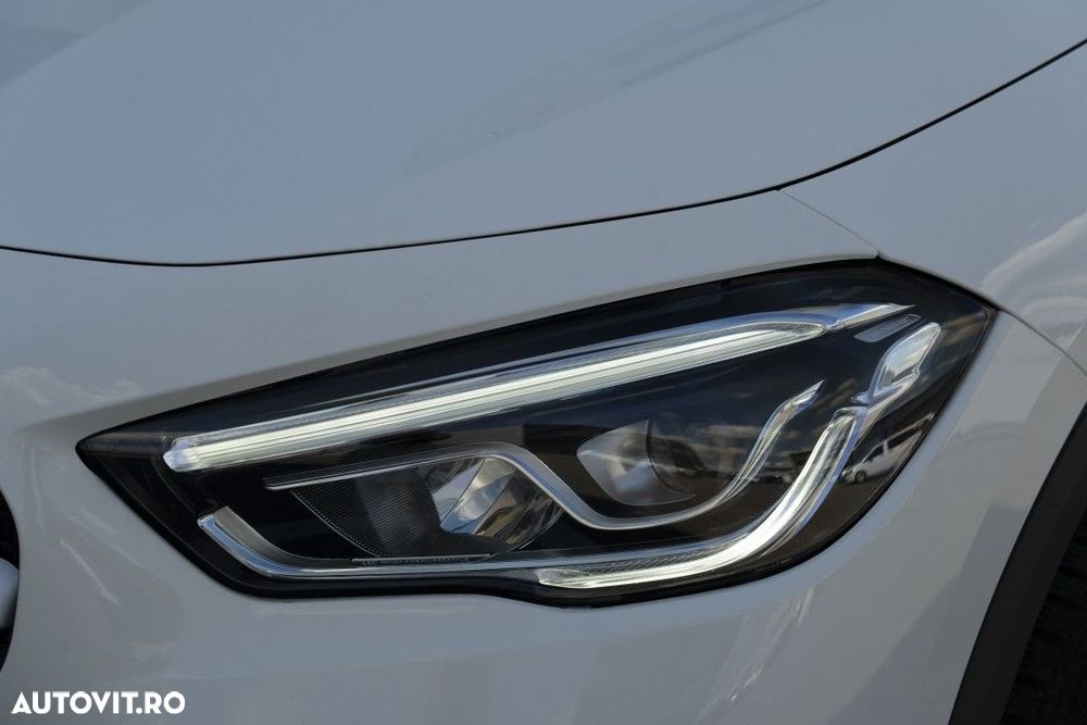 Mercedes-Benz GLA - 34