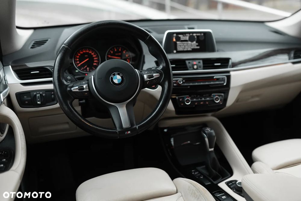 BMW X1 sDrive20i GPF xLine - 12