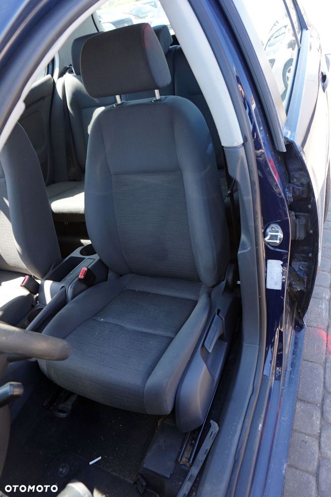 FOTEL PRZEDNI LEWY GOLF V 5D HB  VOLKSWAGEN 2003-2009 - 1