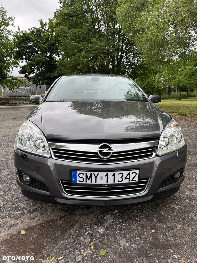 Opel Astra 1.6 NAVI - 1