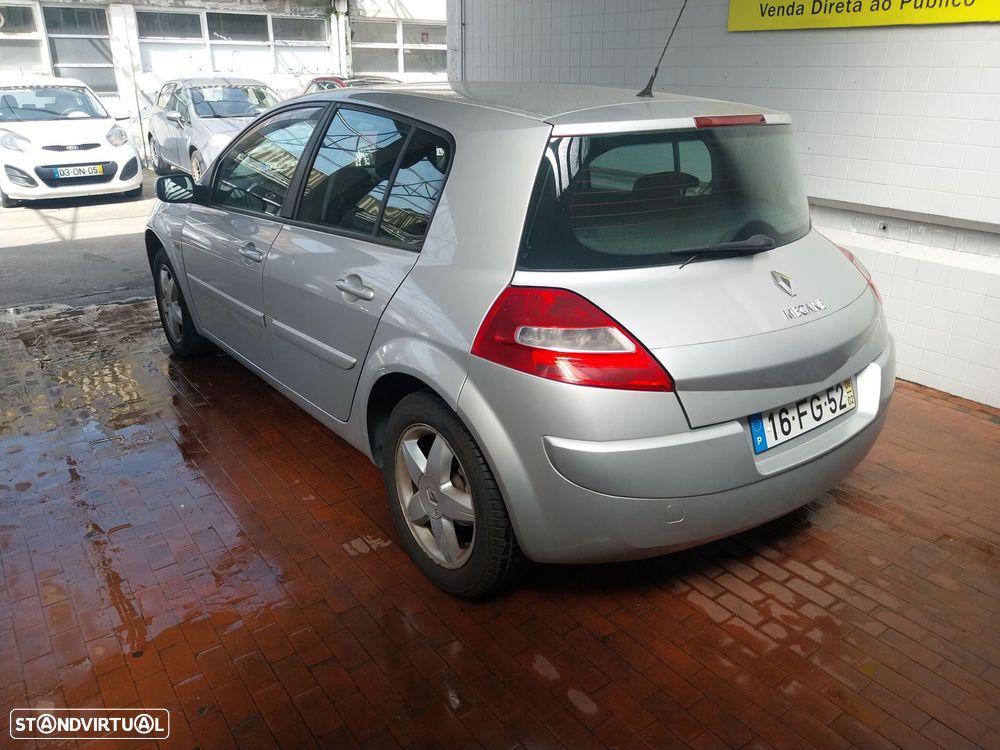 Renault Mégane 1.5 dCi Pack Clim - 12